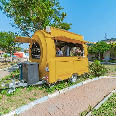 Sibyl Erythrai By Muup Hotel *